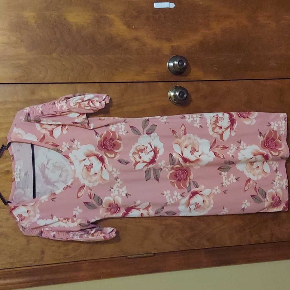 Pink floral body con